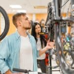 Bien choisir son vélo : guide pour débutants et experts